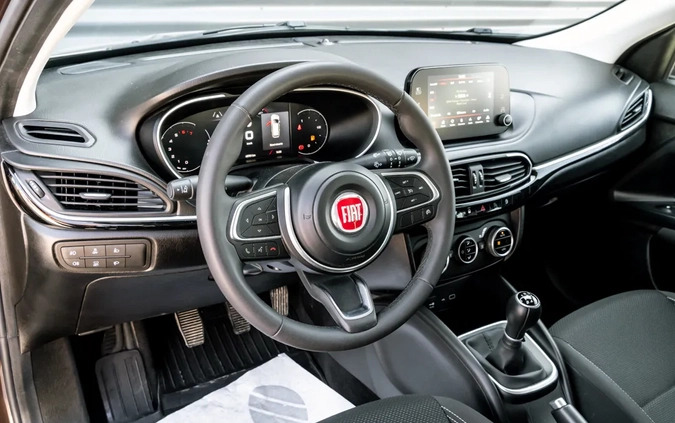 Fiat Tipo cena 63900 przebieg: 45698, rok produkcji 2021 z Słomniki małe 352